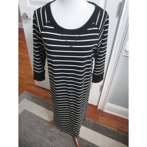 CLASSIC BLACK & WHITE STRIPED TEE SHIRT DRESS BY JONES NEW YORK  SPORT SMALL